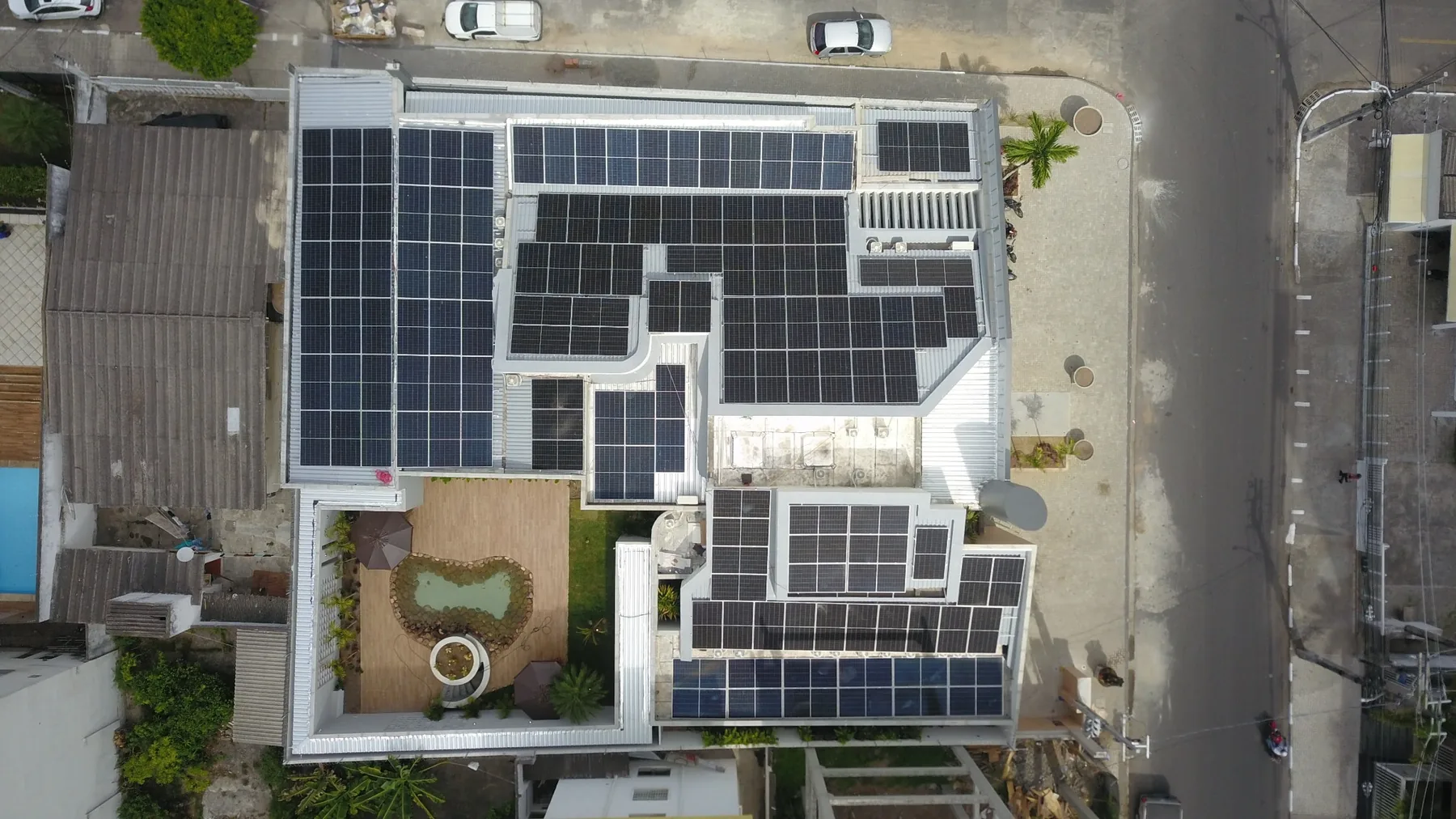 Instalação solar no Hospital da Plástica